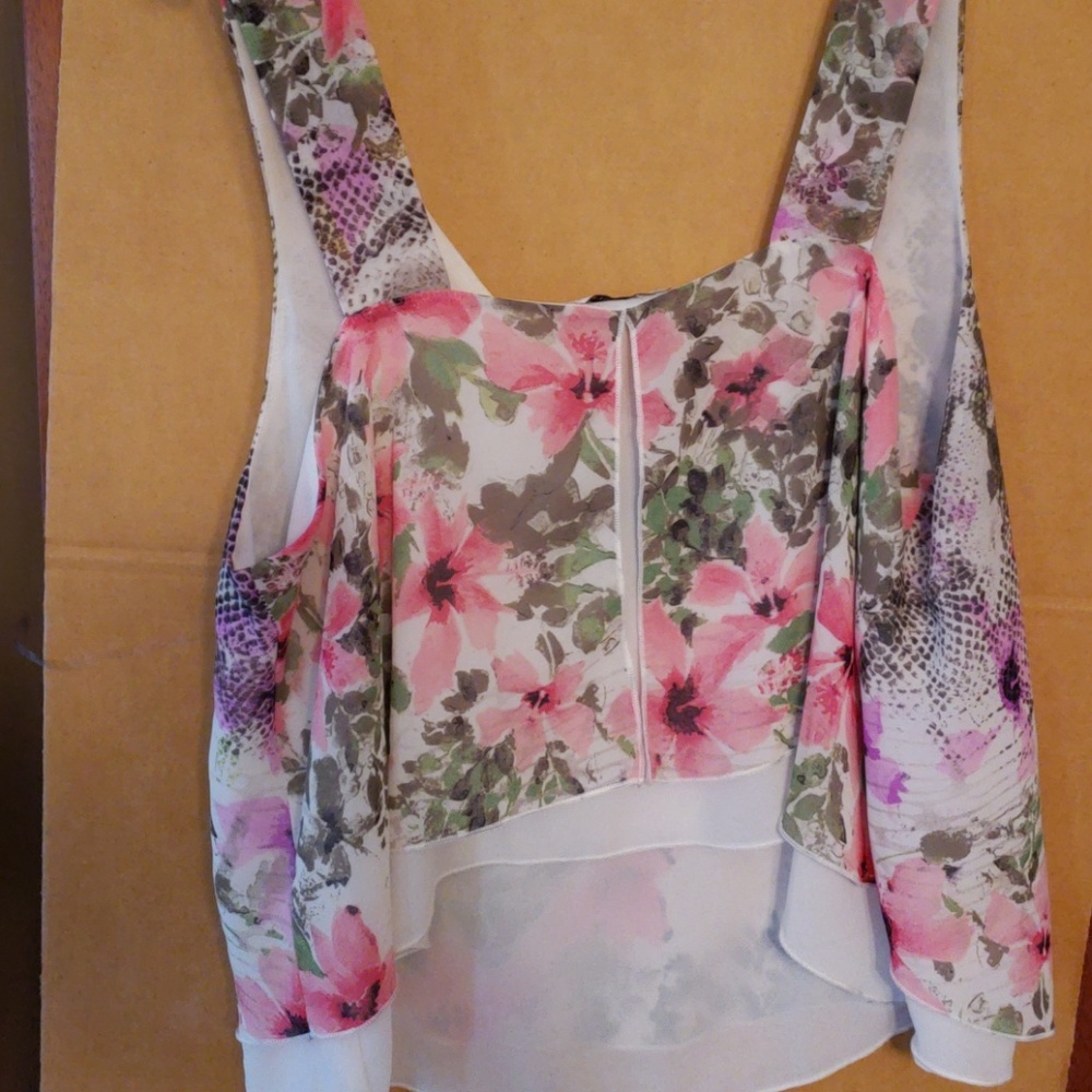 Pullover - Picture 2 of 2